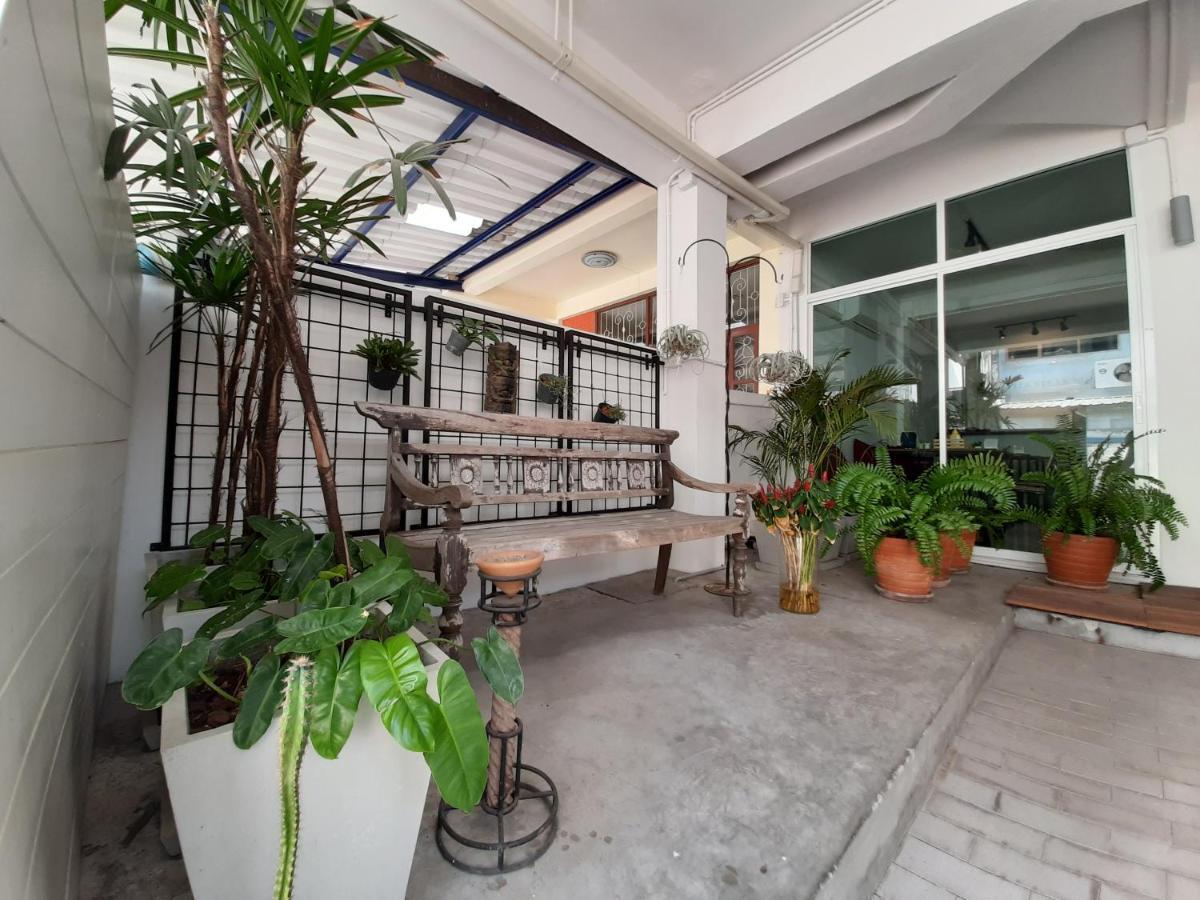 Bed and Breakfast Pingplalee Female House à Bangkok Extérieur photo