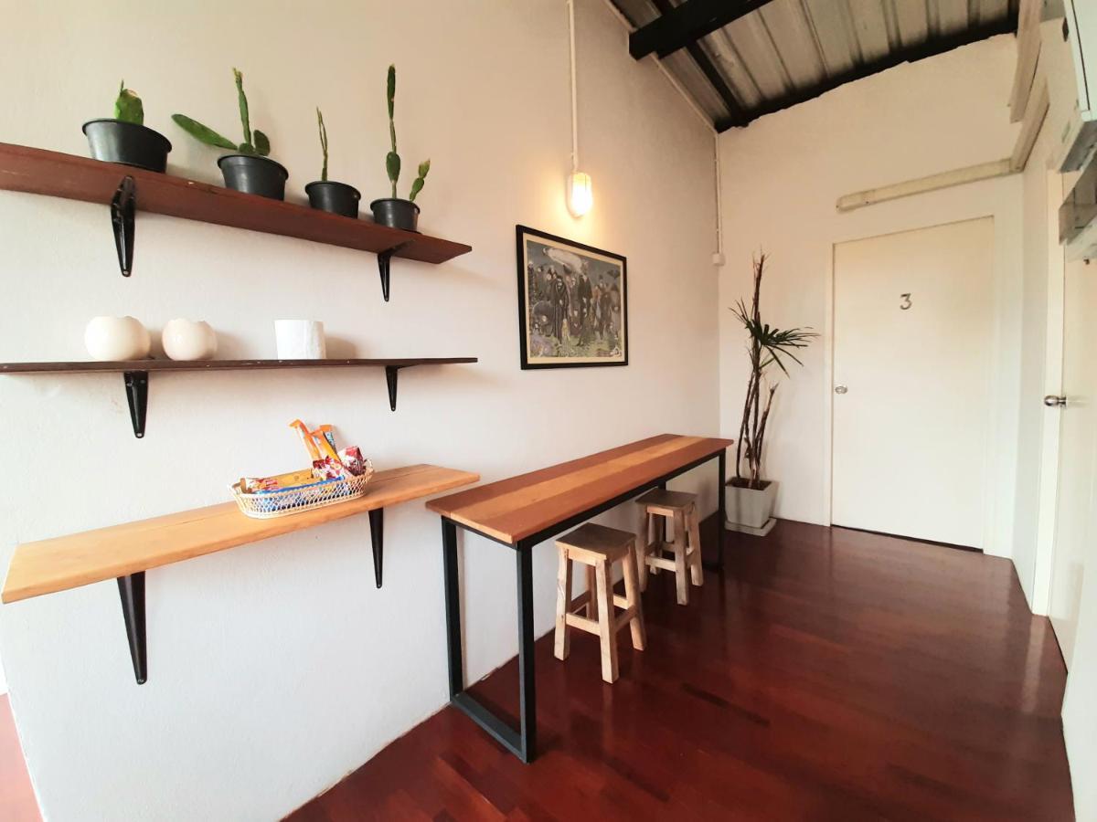 Bed and Breakfast Pingplalee Female House à Bangkok Extérieur photo