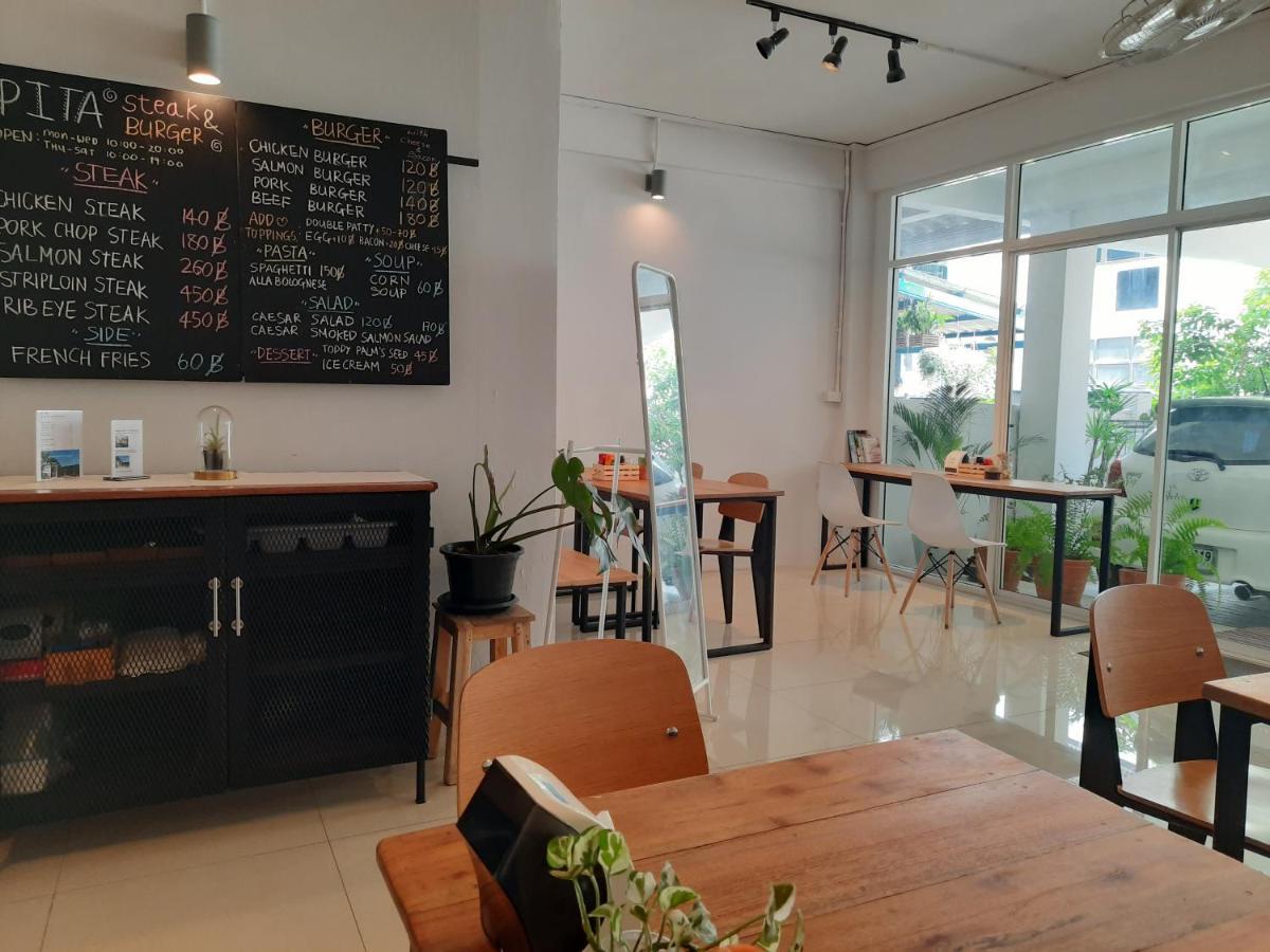 Bed and Breakfast Pingplalee Female House à Bangkok Extérieur photo